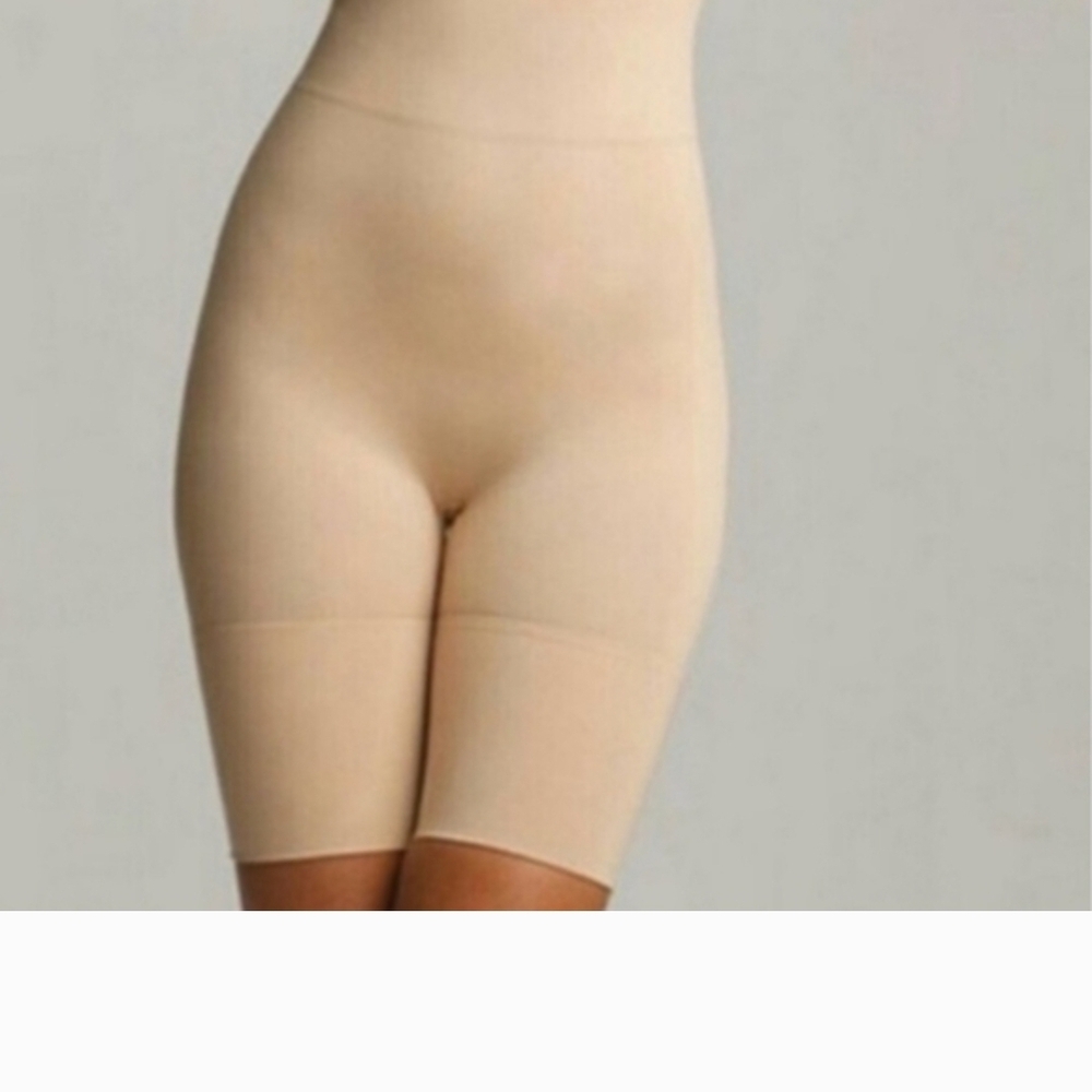 Victoria's Secret High-Waist Shapewear Shorts - Nude Color